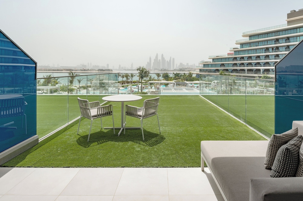 Spectacular Terrace, 1 King, Skyline View, Terrace