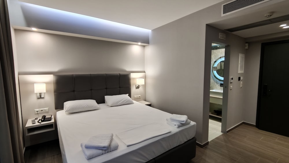 Deluxe Double Room - Photo 2