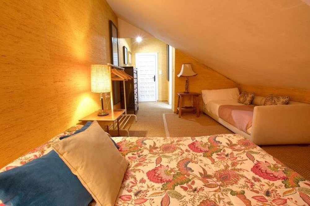 Standard Double Room, Garden View