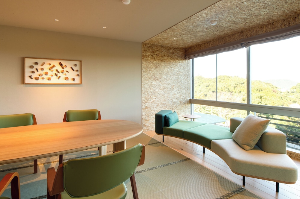 Luxury Suite, 2 Bedrooms, Private Bathroom, Sea View photo 2