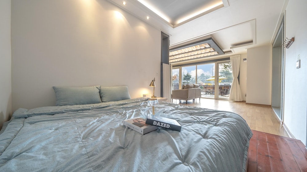 Basic Room, 1 Bedroom (Blue A) - Photo 13
