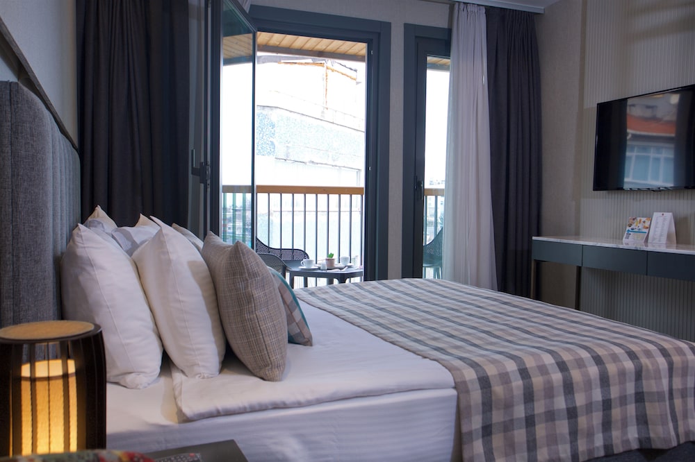 Standard Double Room, Balcony photo 1