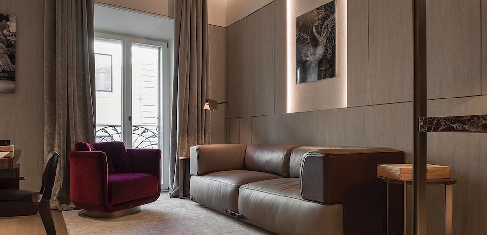 Deluxe Suite 5 photo 3