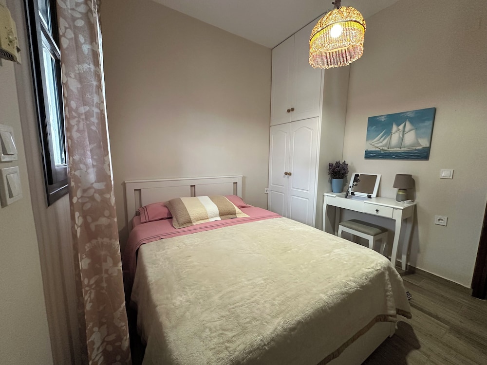 Family Apartment, 2 Bedrooms, Oceanfront photo 1