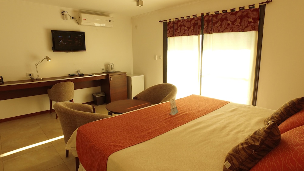 Premium Suite, Pool View