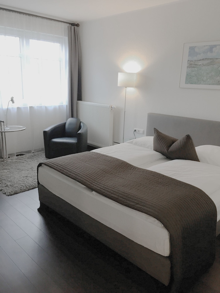 Superior Double Room, 1 Double Bed, Allergy Friendly, Ground Floor (zum Innenhof hin) photo 1