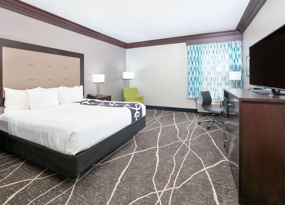 Room, 1 King Bed, Non Smoking - Photo 1
