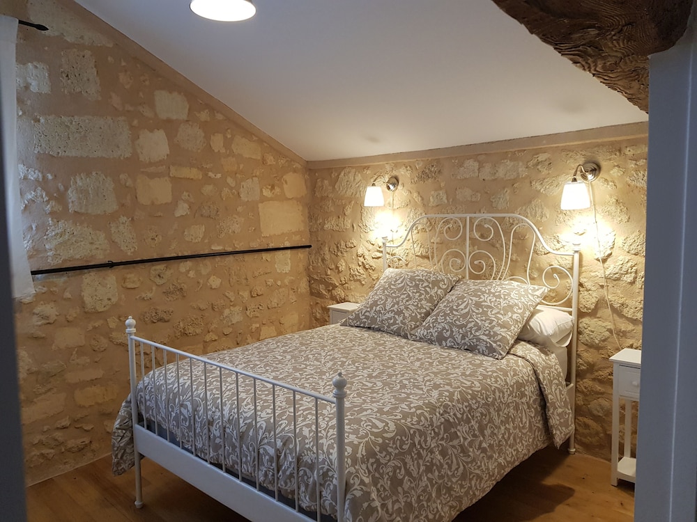 Double Room - Photo 3