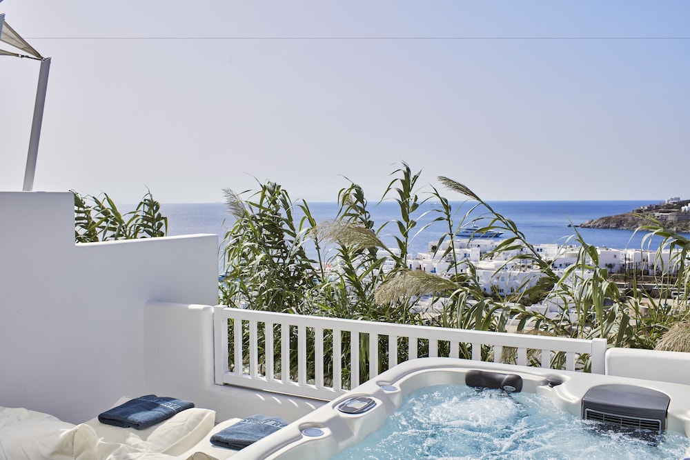 Suite, Jetted Tub, Sea View (Thalassa) - Photo 3