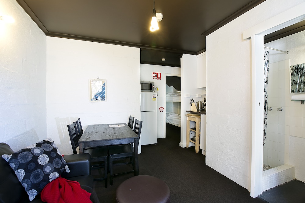 One Bedroom photo 3