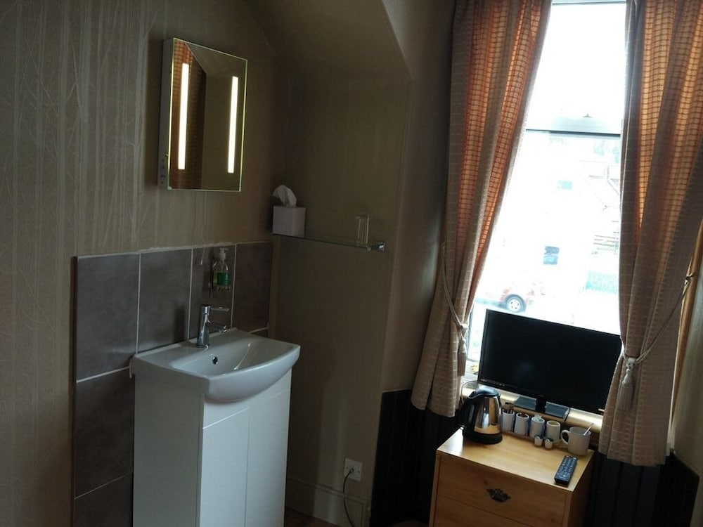 Single Room, 1 Twin Bed photo 3