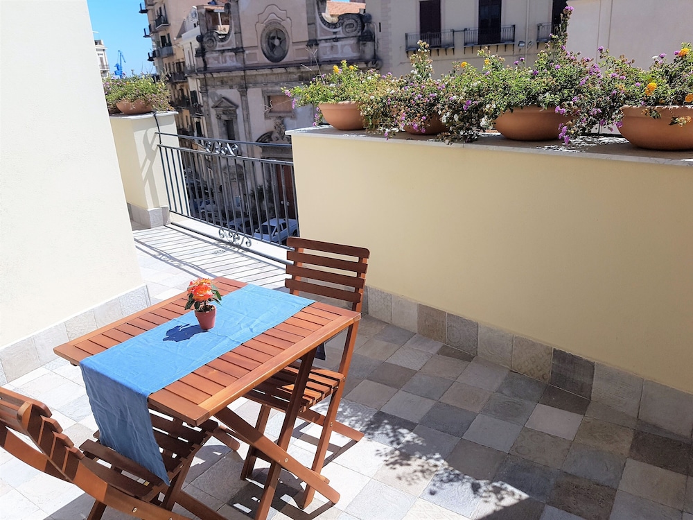 Elite Suite, Terrace - Photo 4