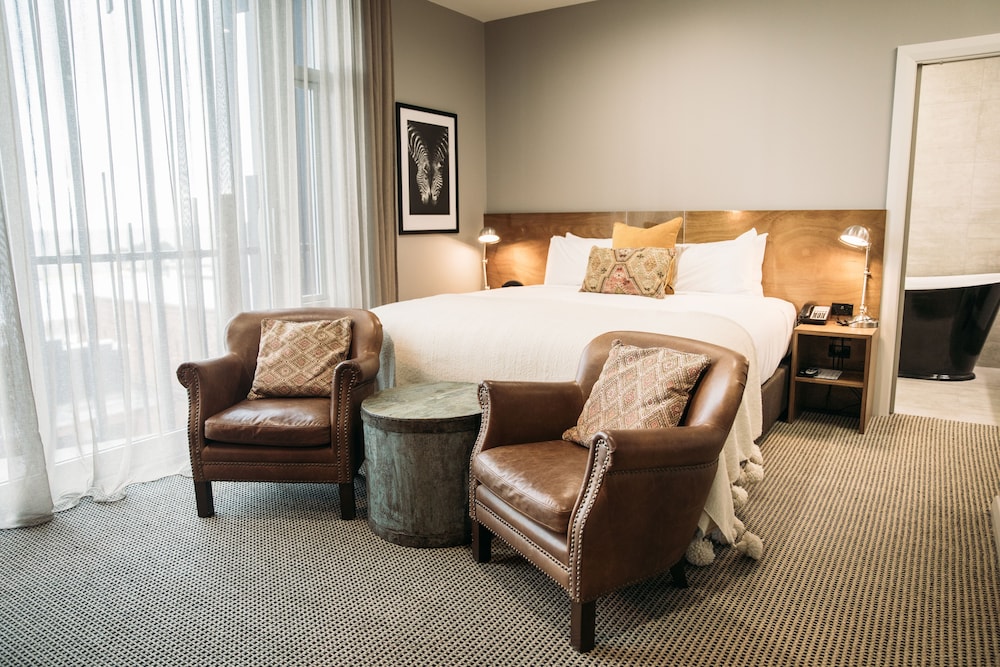 Premium Lux Suite