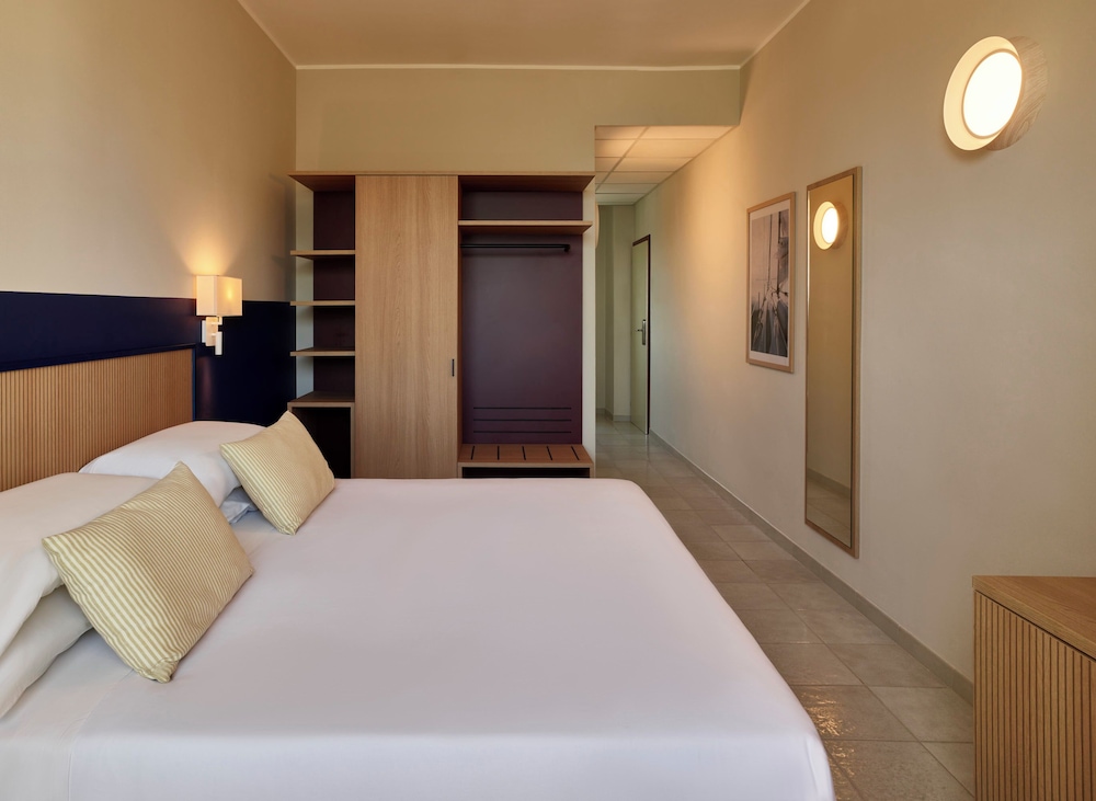 Classic Triple Room - Photo 1