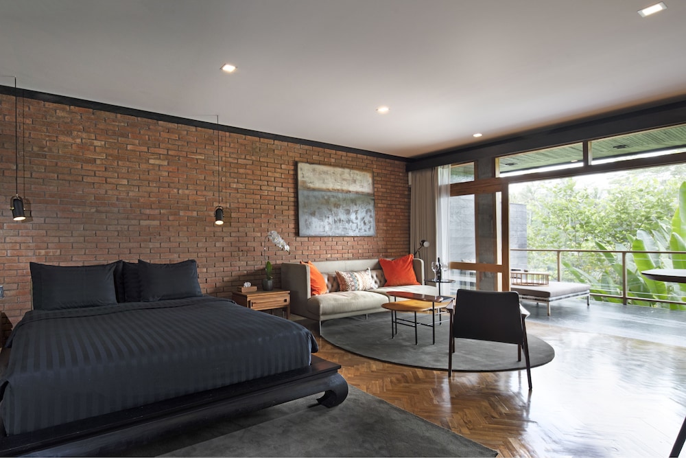Deluxe Suite, 1 King Bed, Private Pool, Valley View - Photo 4