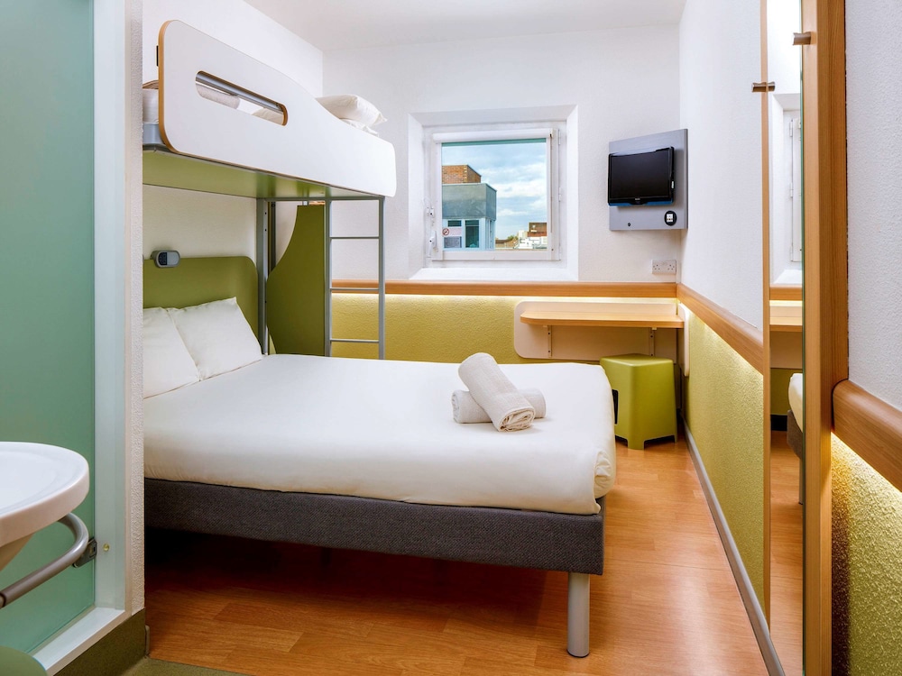 Standard Double Room photo 2