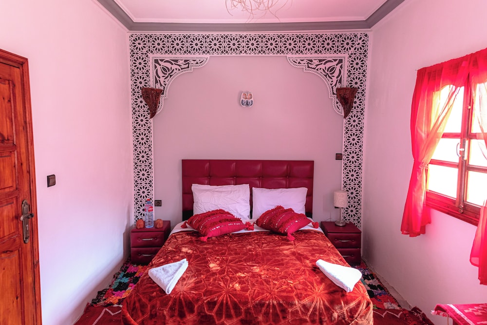 Traditional Double Or Twin Room photo 3