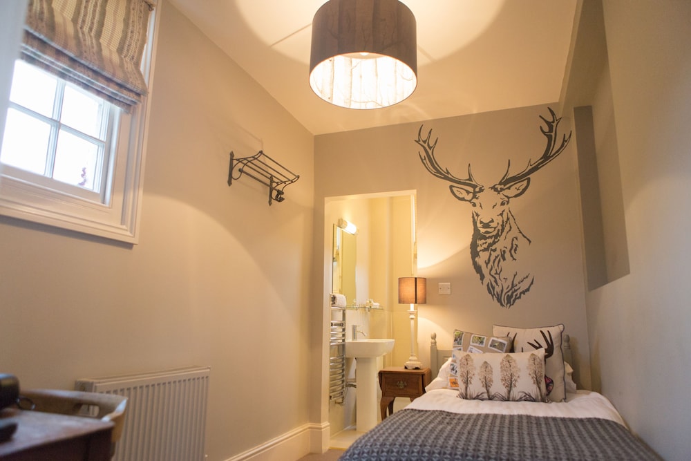 Standard Single Room, Ensuite photo 3