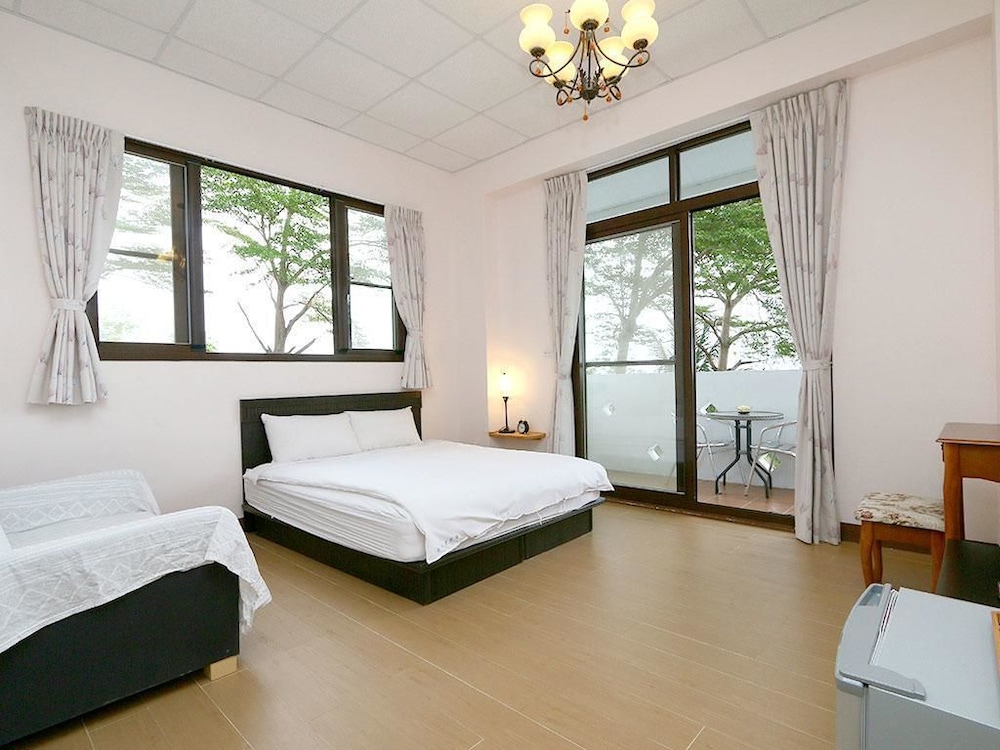 Double Room (Mountain Sea View)