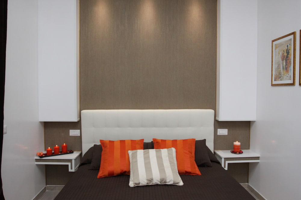 Double Room (Marrone)