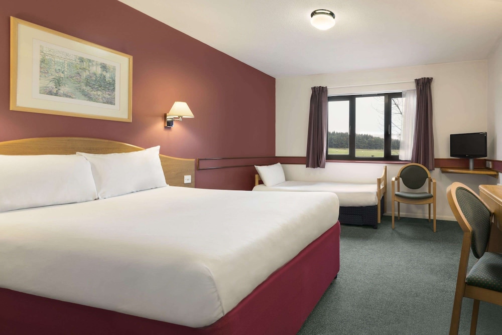 Room, 1 Double Bed with Sofa bed, Non Smoking - Photo 1