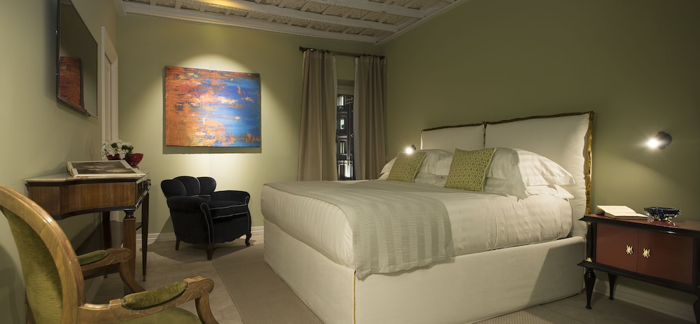 Deluxe Double Room, City View photo 3