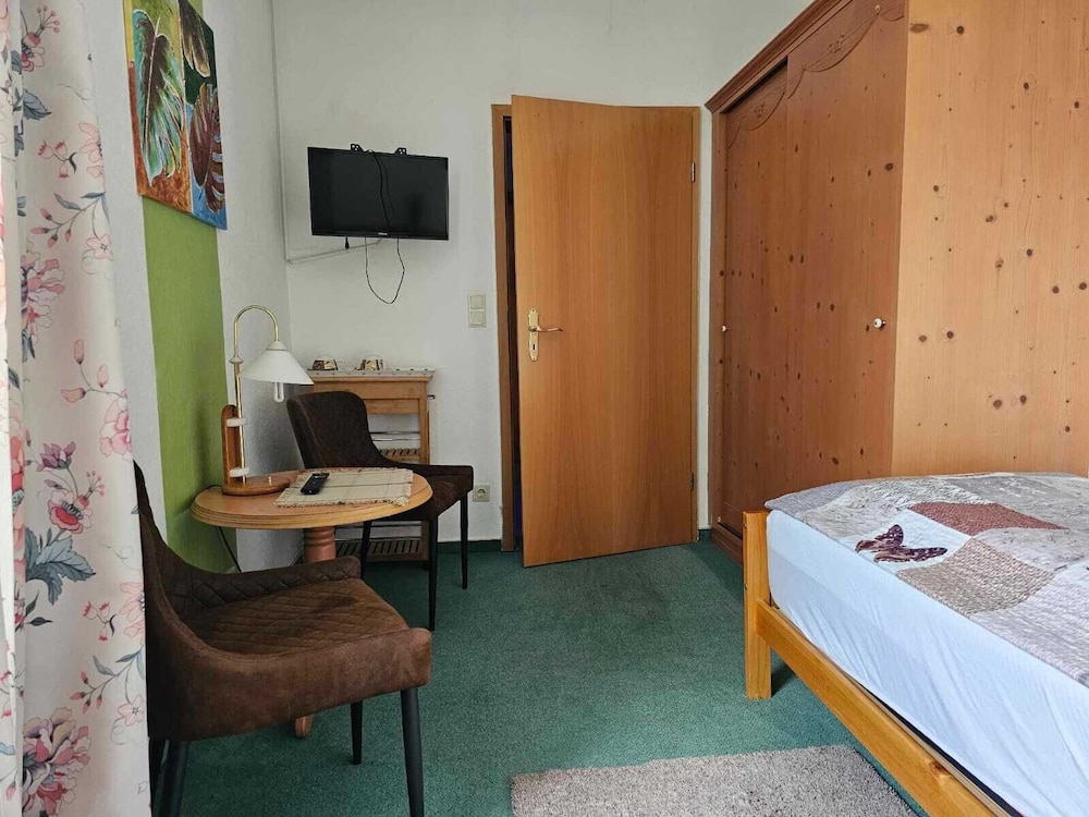 Standard Room photo 3