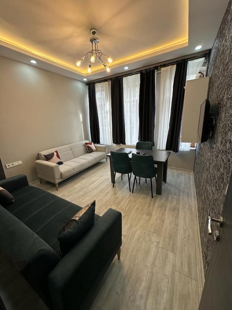 Luxury Apartment photo 1