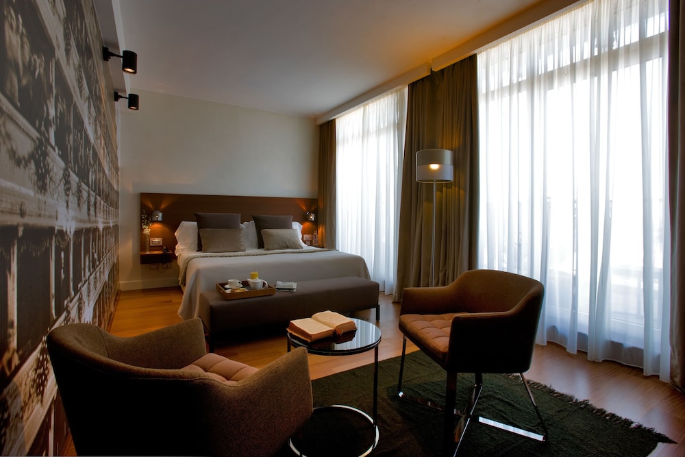 Junior Suite, 1 Queen Bed