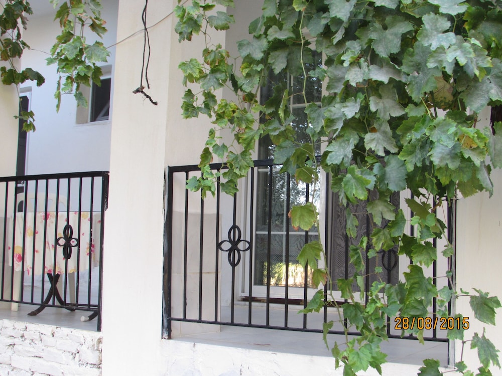 Economy Double Room, 1 Double Bed, Garden View photo 3
