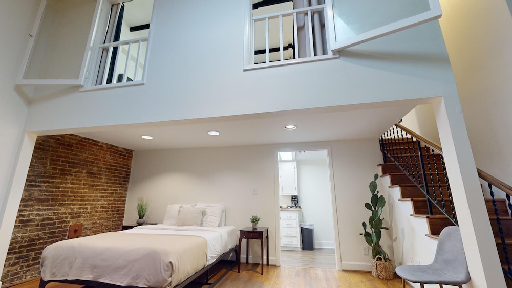 The Good Times Headquarters Suite