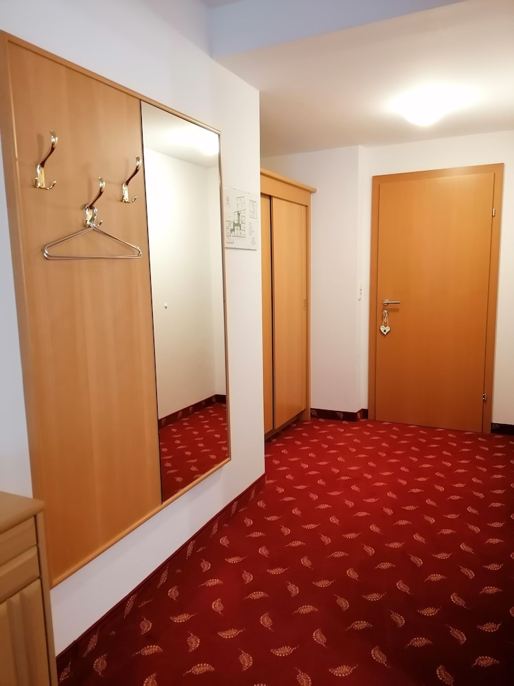 Classic Double Room, 1 King Bed (Birke) photo 3