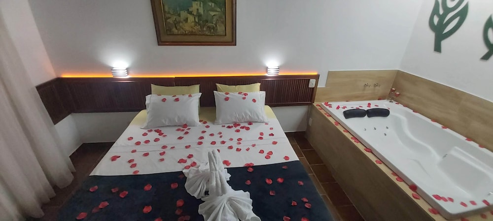 Luxury Triple Room, 1 King Bed with Sofa bed (Super) photo 2