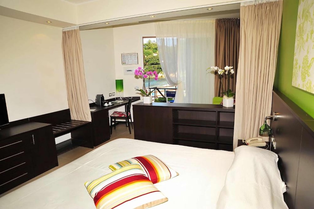 Junior Suite, Sea View photo 2