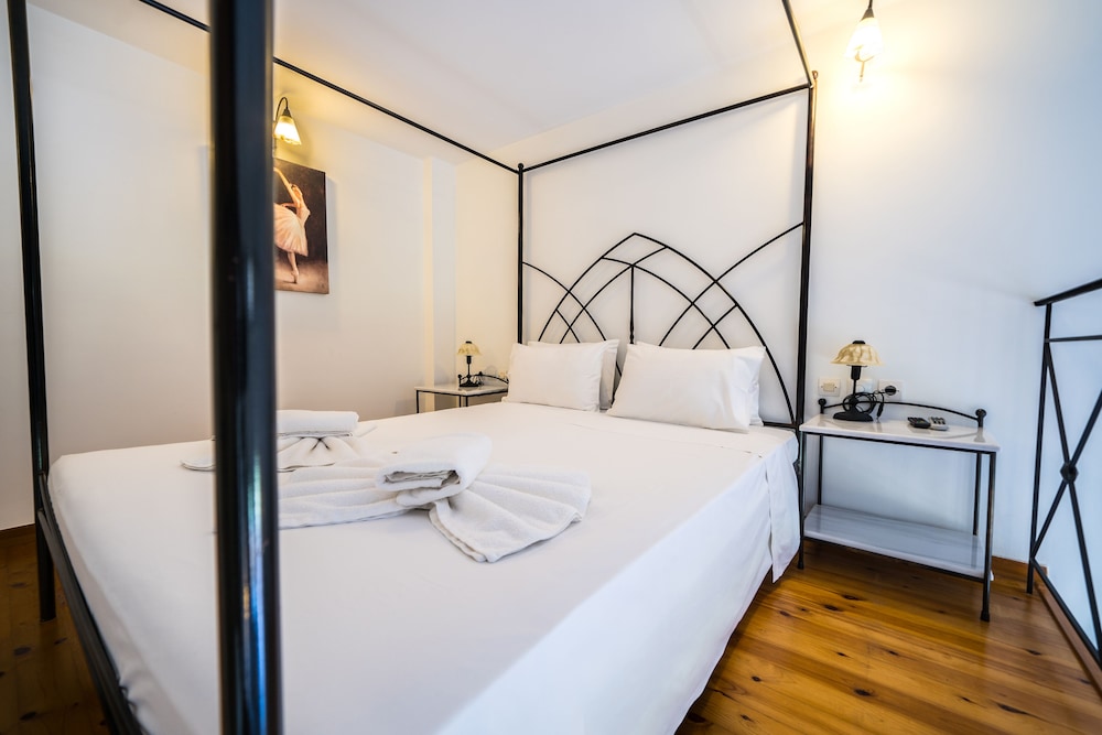 Junior Bungalow Suite - Split Level thumbnail 6
