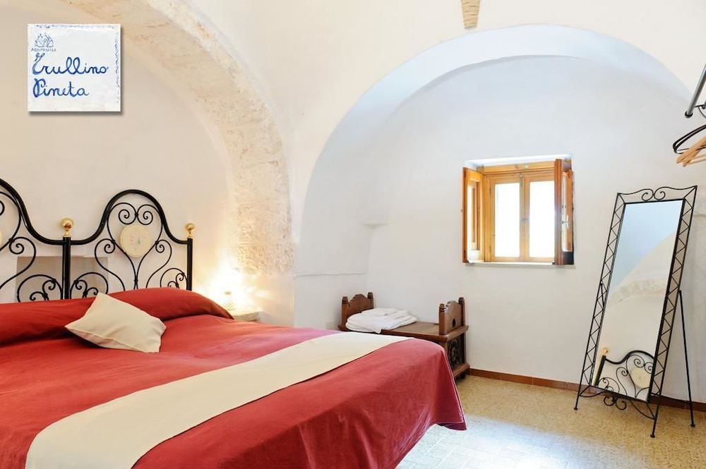 Traditional House (Trullo Pineta)
