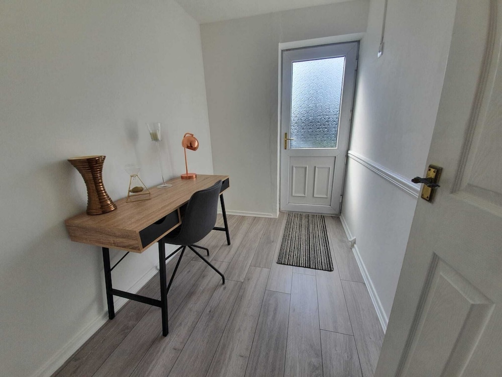 Bv Luxury Spacious 3 Bedroom House At Isaac Close, Photo 67