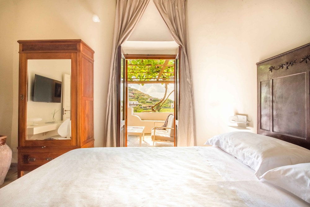 Comfort Condo (Dependance 5 Minutes Walk From Hotel)