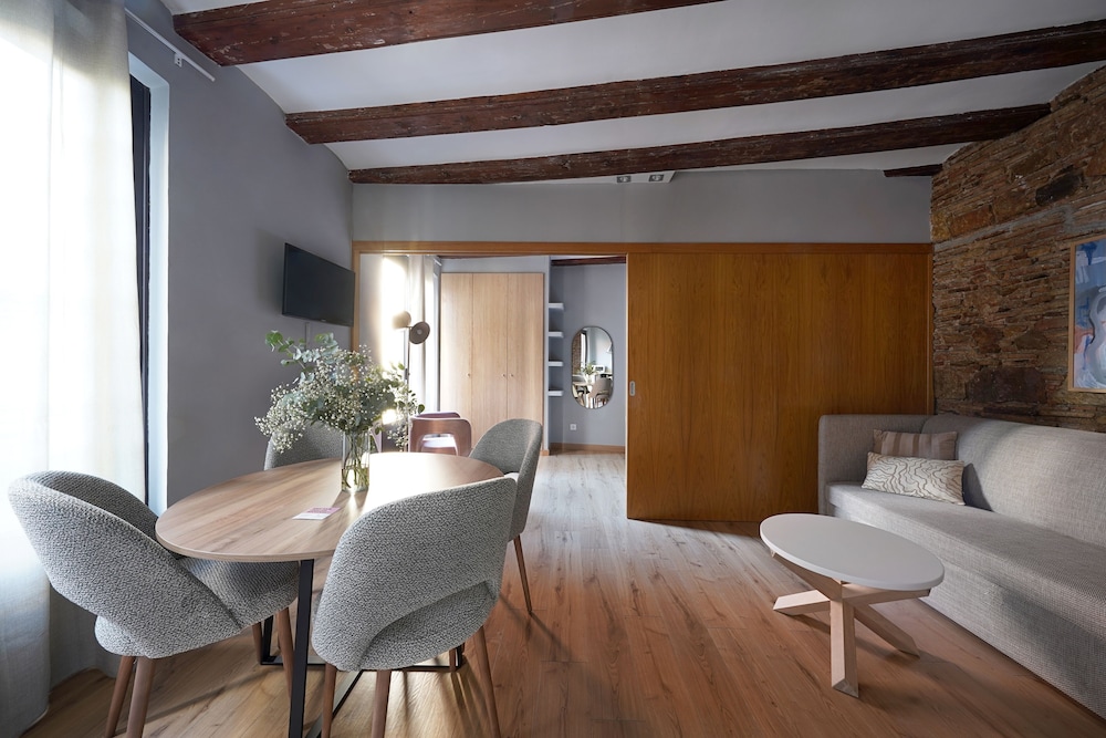 1 Bedroom Apartment with Sofa Bed photo 3