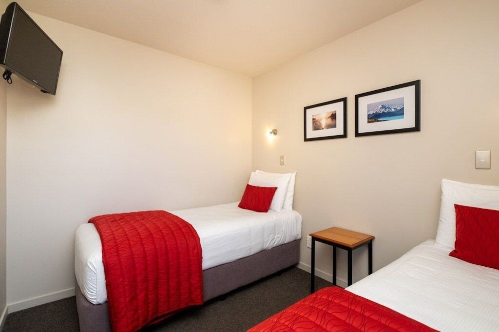 One Bedroom Unit photo 2