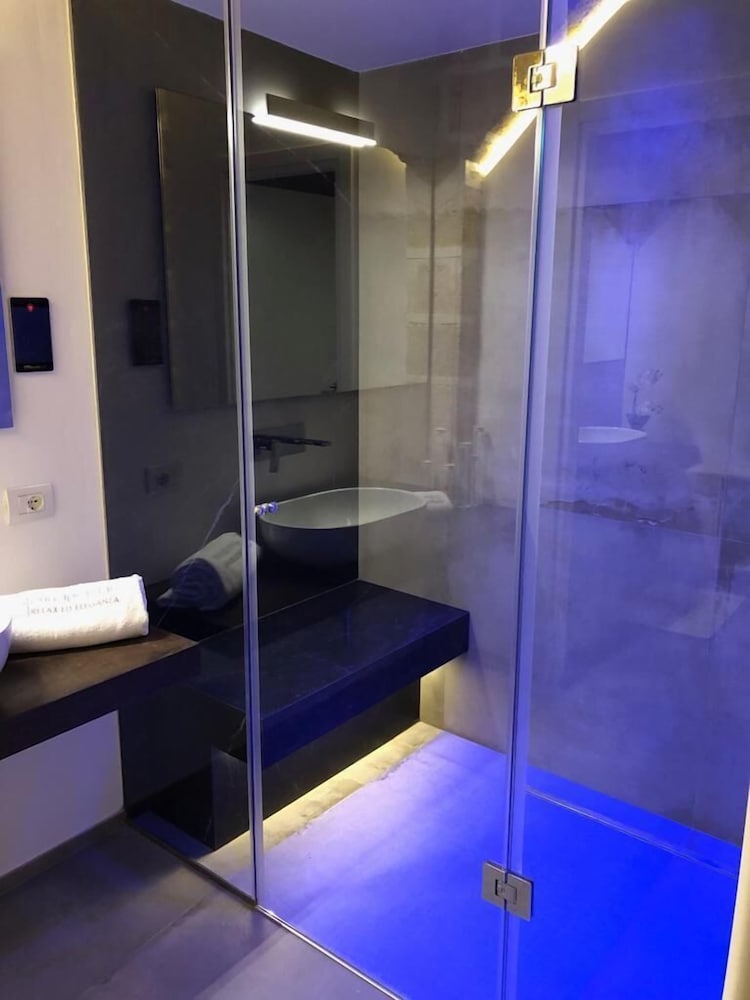 Superior Triple Room photo 3