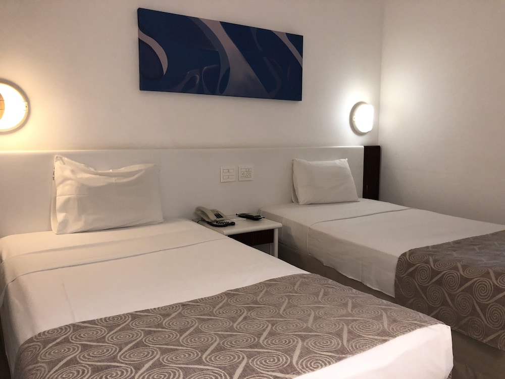Executive Twin Room, 2 Twin Beds - Photo 3