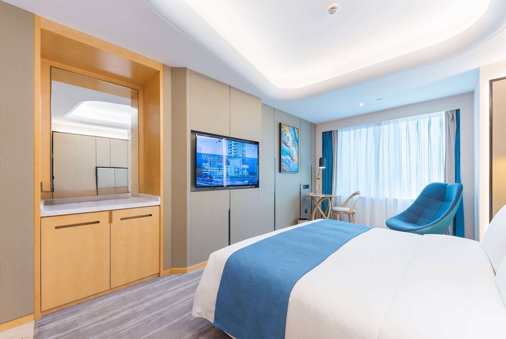 Deluxe Room, 1 King Bed, Non Smoking