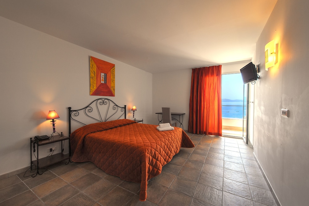 Superior Double Room, Sea View photo 1
