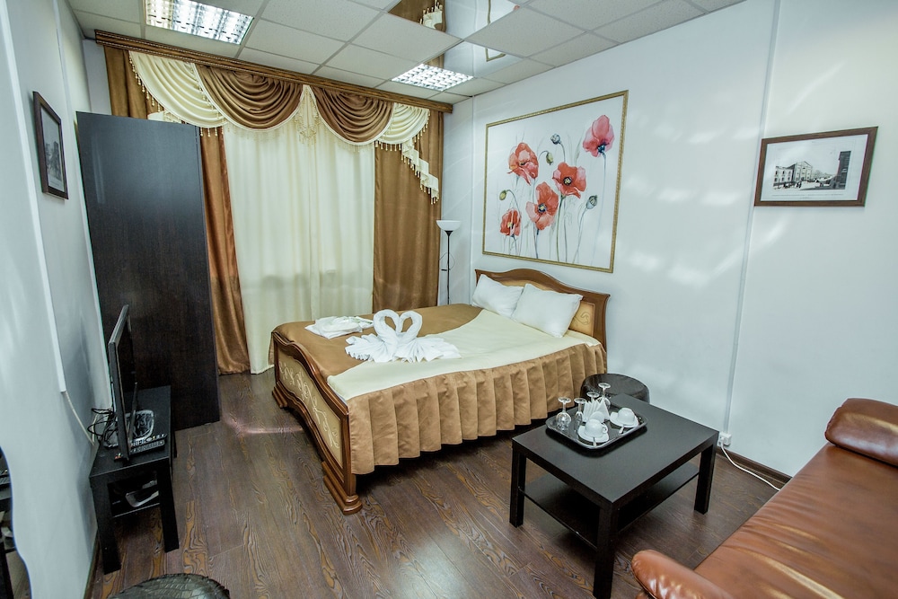 Triple Room, Shared Bathroom (7) photo 3
