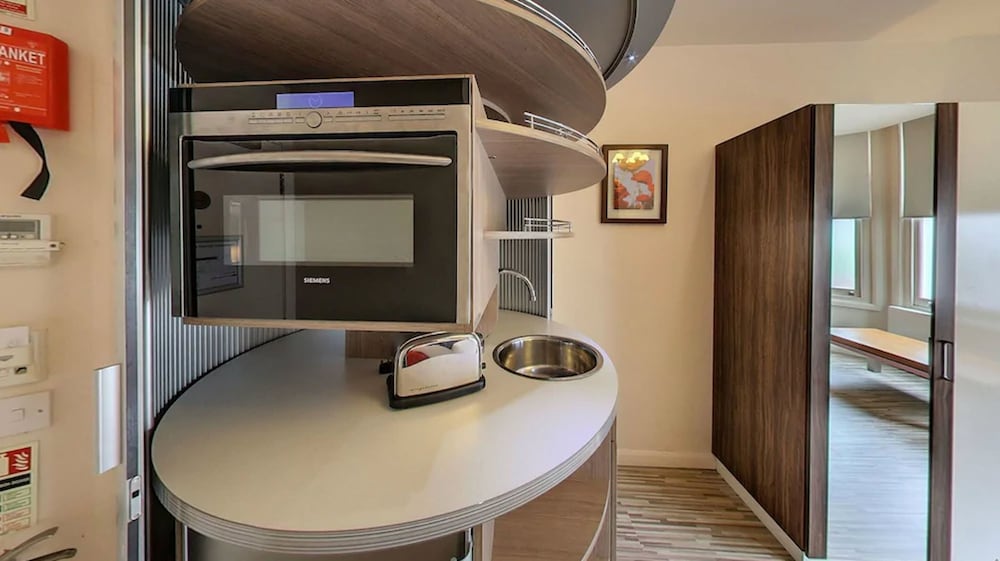 Deluxe Studio Suite, 1 Double Bed photo 3