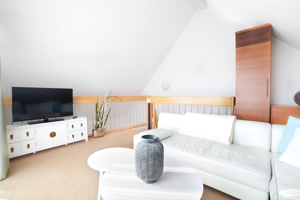 Luxury Studio Suite, City View photo 2