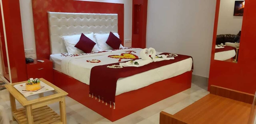 Deluxe Room - Photo 8