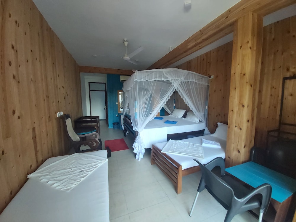 Superior Quadruple Room, Balcony, Garden View
