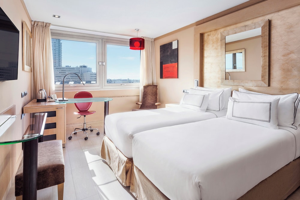 Melia Twin Room